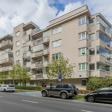 Charming In A Quiet Neighborhood With Parking And A Balcony By Renters Apartment Warschau
